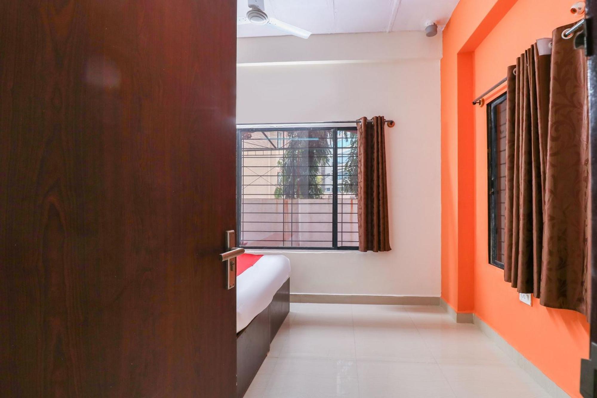 Hotel O The Royal International Hotel Bangalore Dış mekan fotoğraf