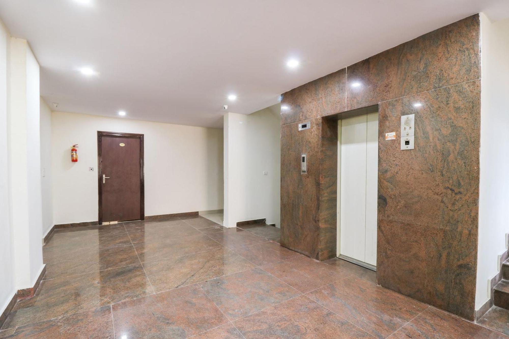 Hotel O The Royal International Hotel Bangalore Dış mekan fotoğraf